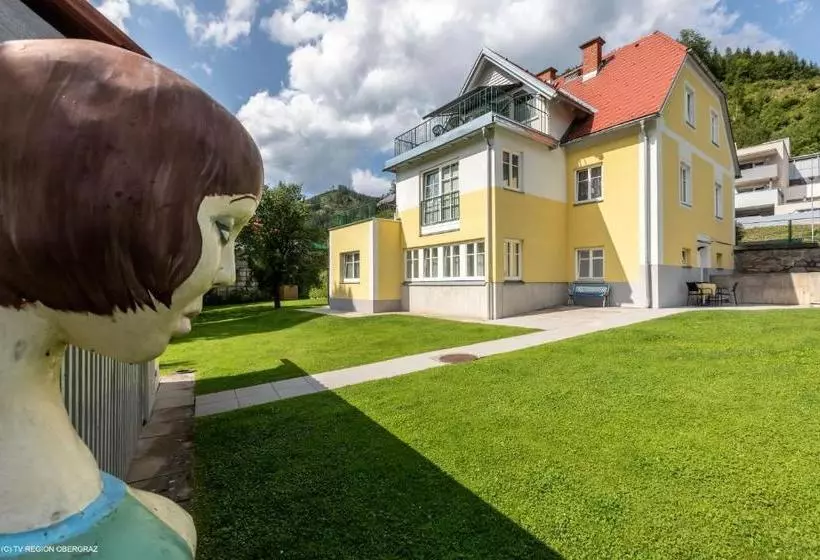 Retkeilymaja Gästehaus Landgraf