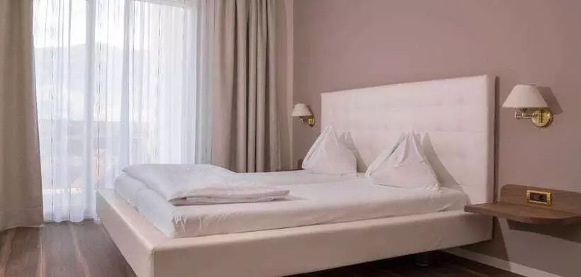 Aamiaismajoitus (B&B) Garni Günther