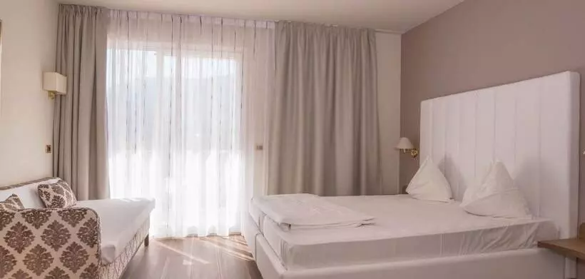 Aamiaismajoitus (B&B) Garni Günther