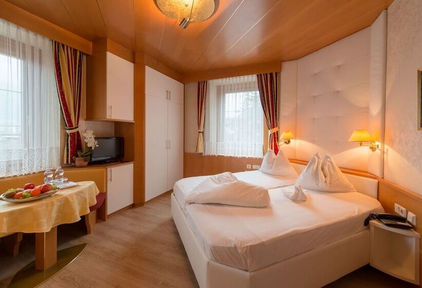 住宿加早餐  Garni Günther