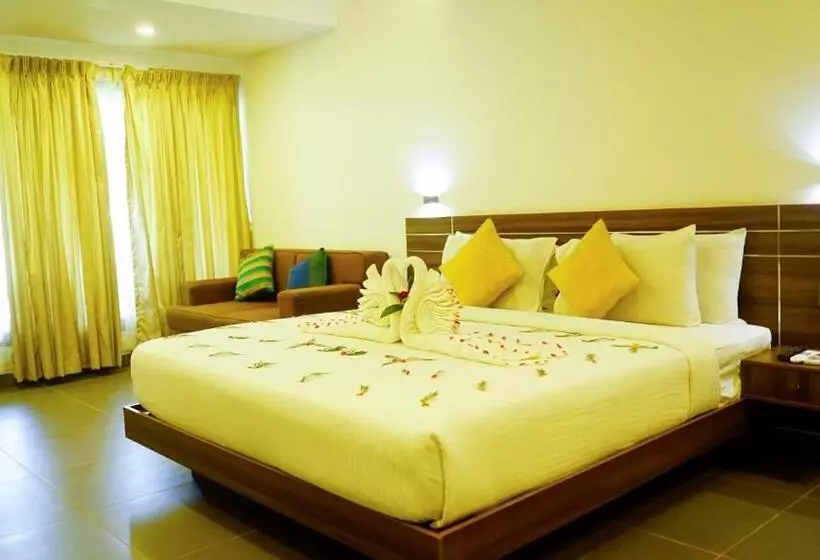 Bed and Breakfast Silver Storm Resort Athirappilly