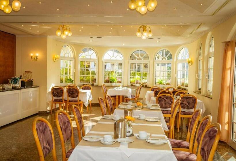 בית מלון כפרי Restaurant Zur Krone