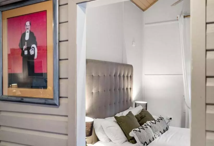 Mavis's Cabins @ Mt Warning