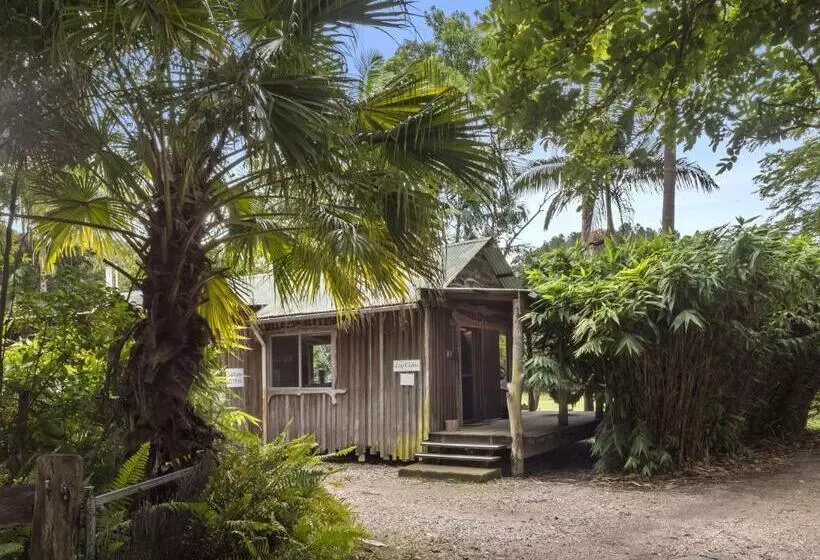 Mavis's Cabins @ Mt Warning