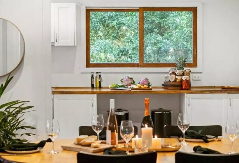 Mavis's Cabins @ Mt Warning