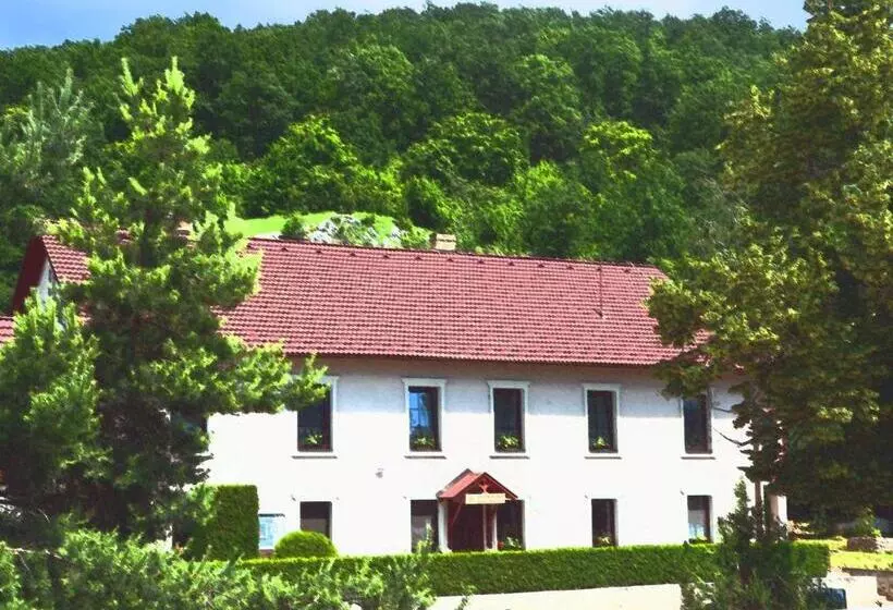 Penzión Skalná Ruža   Kövirózsa Panzió