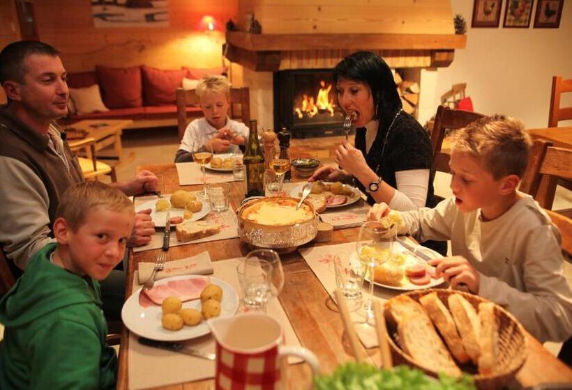 Bed and Breakfast La Tour Du Coq Doré