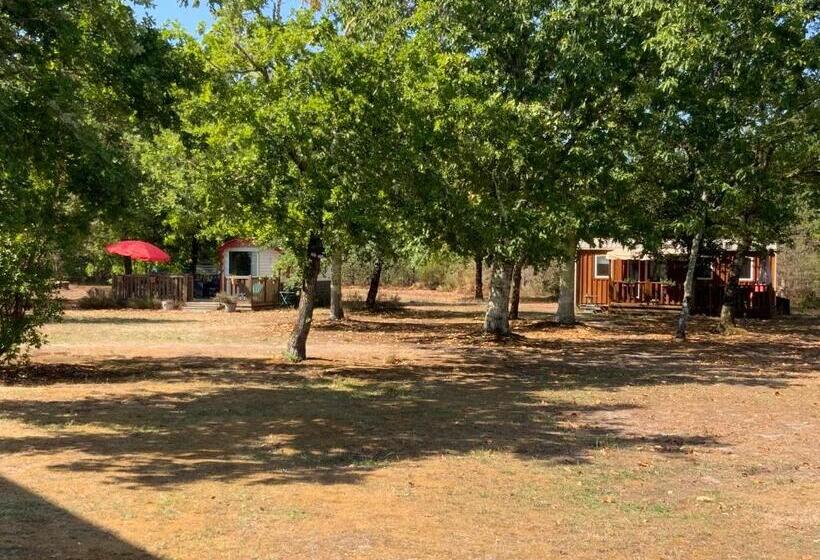 צימר Domaine De Labelo