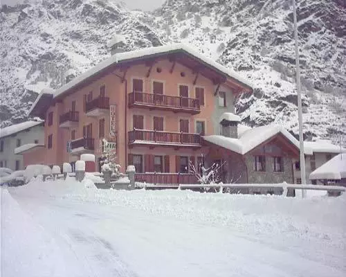 Hotelli Beau Sejour