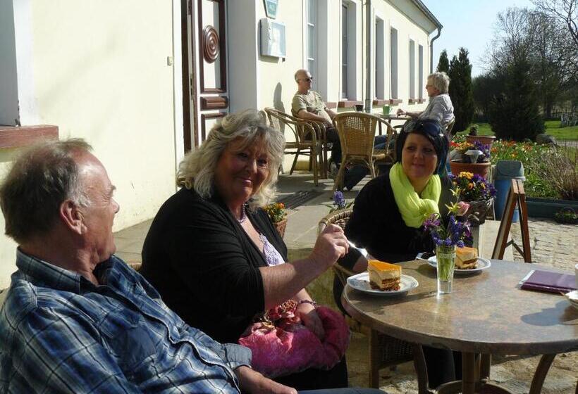 Отель Gutshaus Kajahn