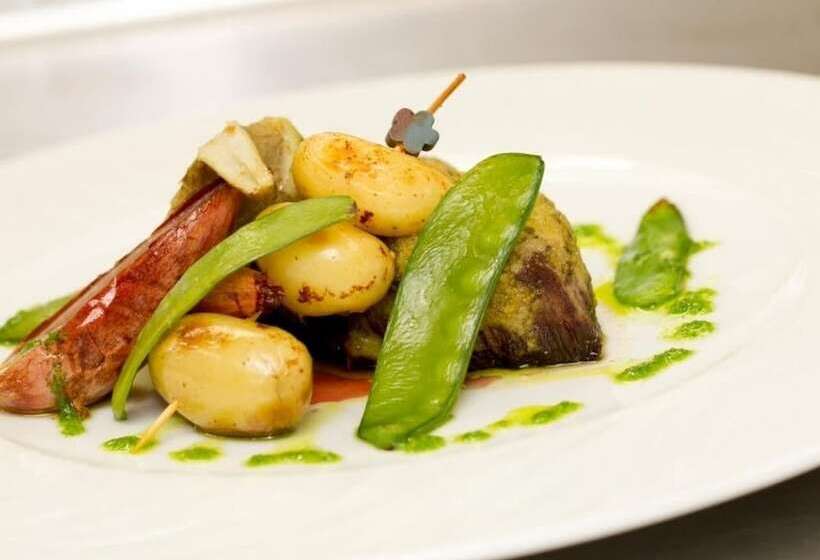 ホテル Logis Hôtel Restaurant Du Canard