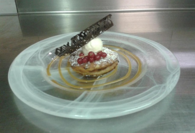 ホテル Logis Hôtel Restaurant Du Canard