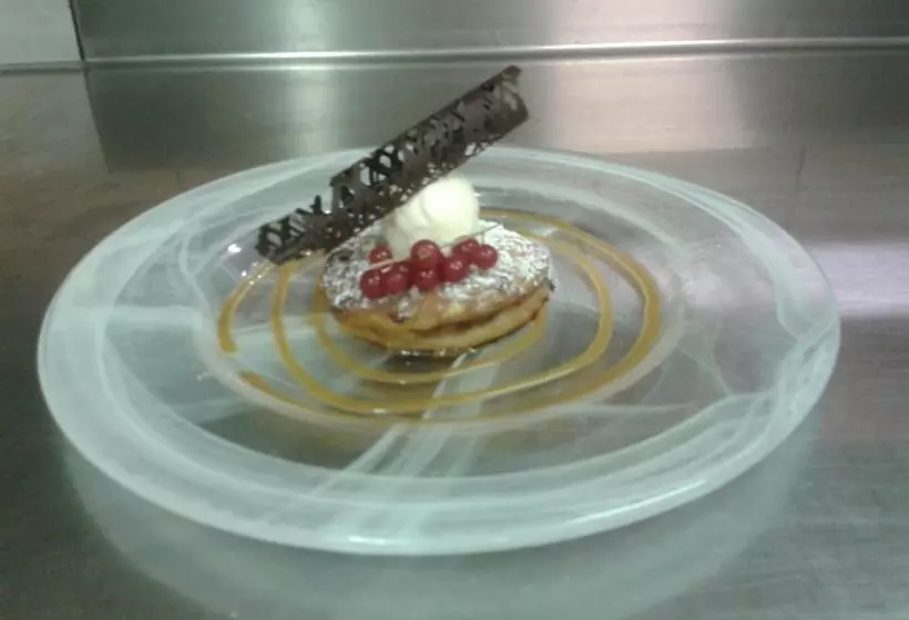 ホテル Logis   Hôtel Restaurant Du Canard