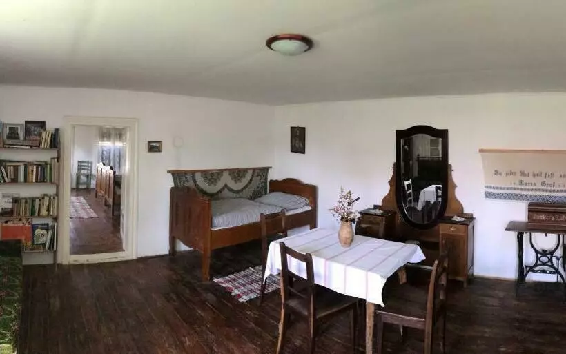 Majatalo Erdősmecskei Sváb Vendégházak és Jurtaszállás