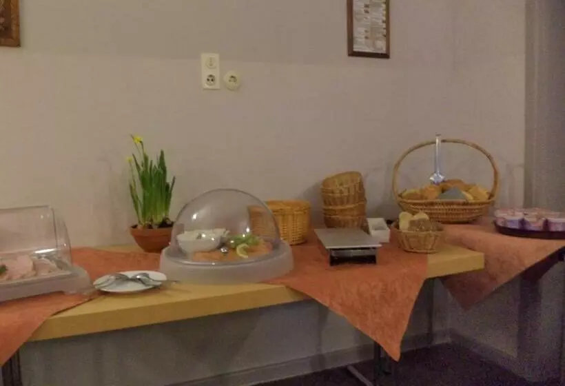 ペンション Landgasthof Fegetasch