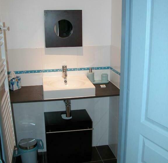 민박 Au Mas Des Calmettes