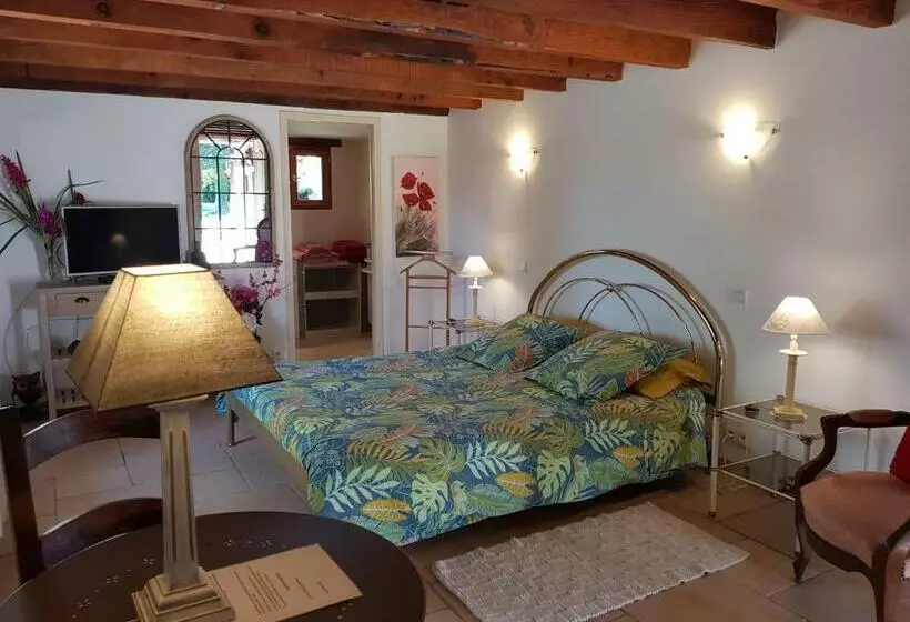 ベッドアンドブレックファースト Chambres D'hotes Carpediem