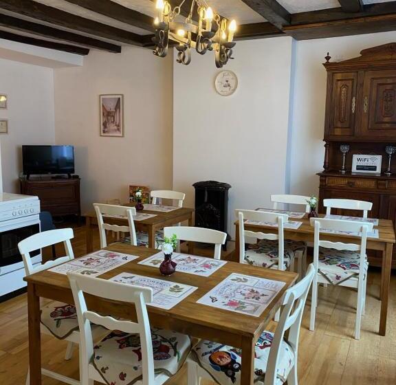 مبيت وإفطار Fleur De Lys