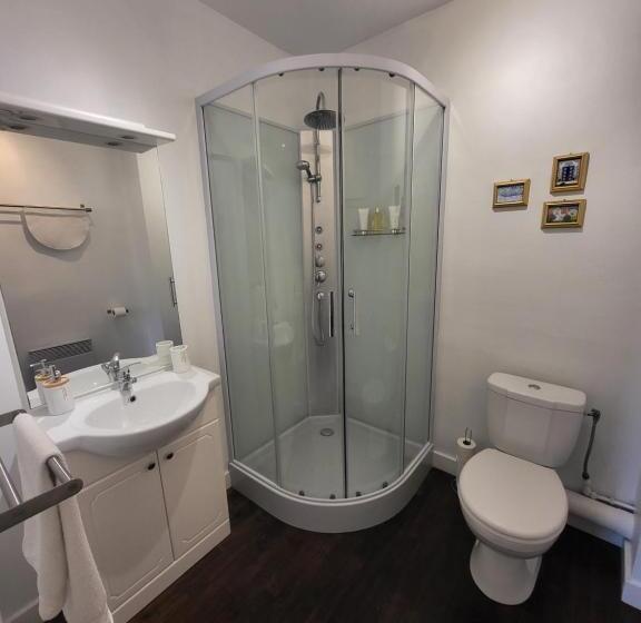 مبيت وإفطار Fleur De Lys