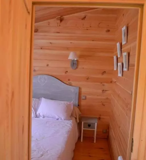 ベッドアンドブレックファースト Le Jardin Des Pierres Brunes