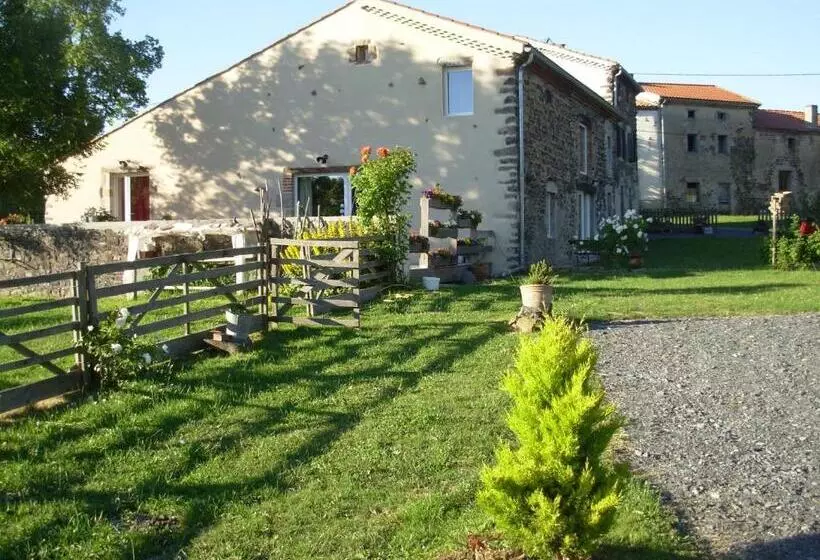 ベッドアンドブレックファースト Le Jardin Des Pierres Brunes