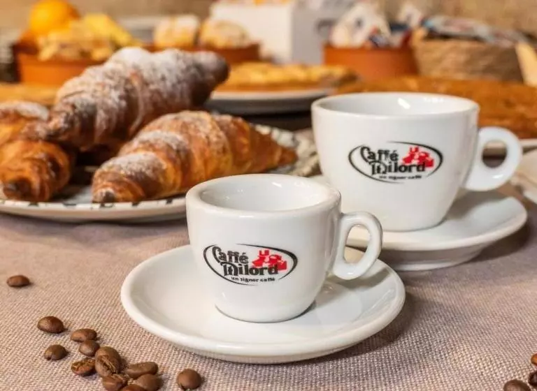 ホテル Al Piccolo Borgo Locanda Con Alloggio