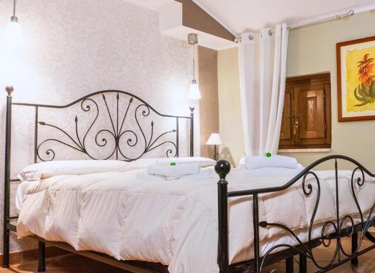 호텔 Al Piccolo Borgo Locanda Con Alloggio