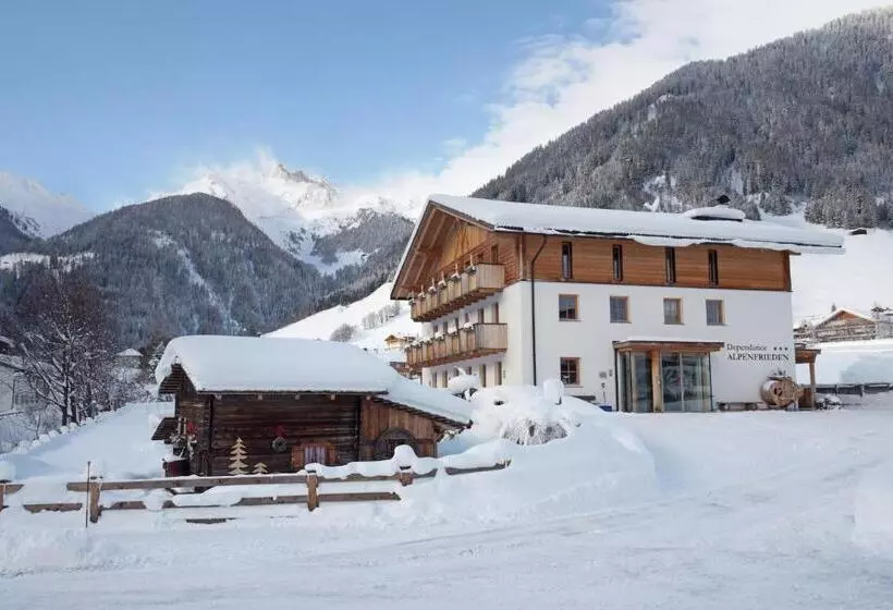 Hotelli Alpenfrieden