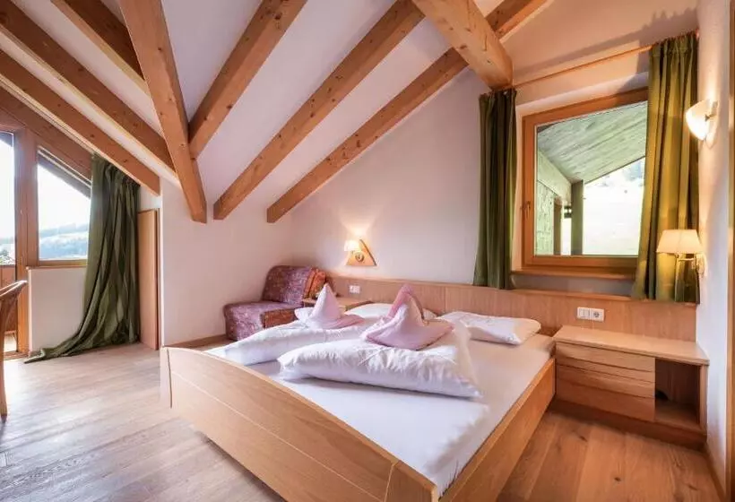 Hotelli Alpenfrieden