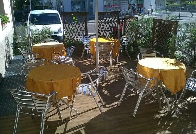 ホテル Cantaleone