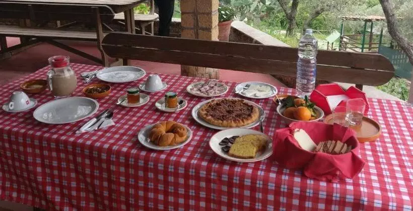 ホテル Eco Bio Agriturismo Santacinnara