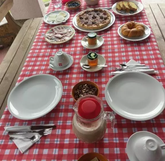 ホテル Eco Bio Agriturismo Santacinnara
