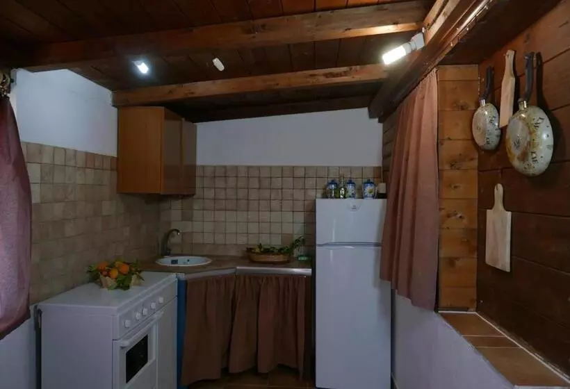 ホテル Eco Bio Agriturismo Santacinnara