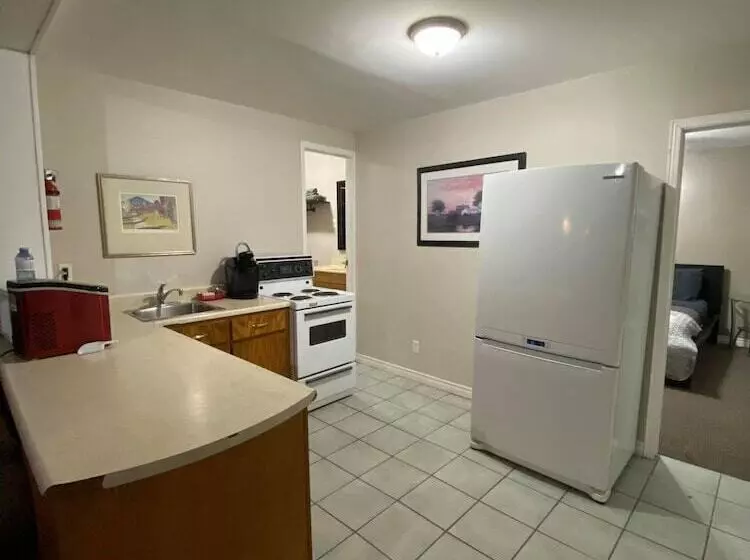 Hotelli Stoco Lake Lodge