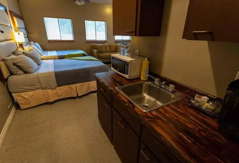 Hotelli Stoco Lake Lodge