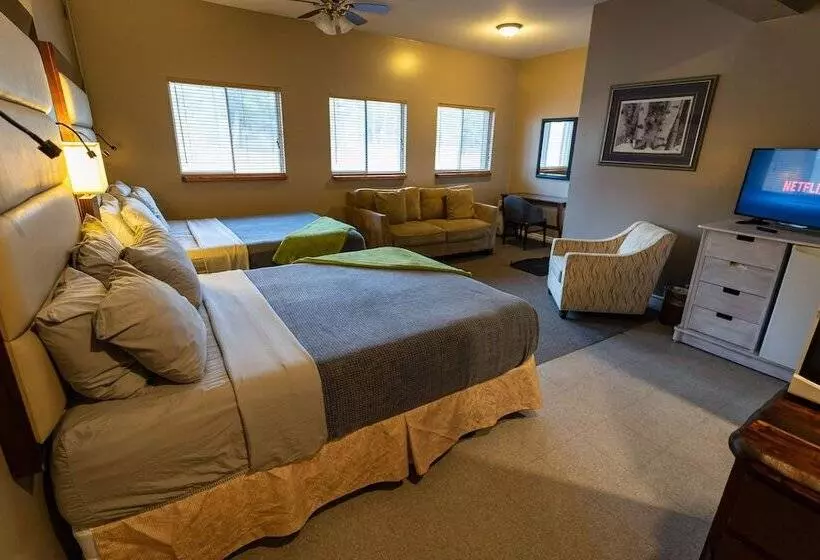 Hotelli Stoco Lake Lodge