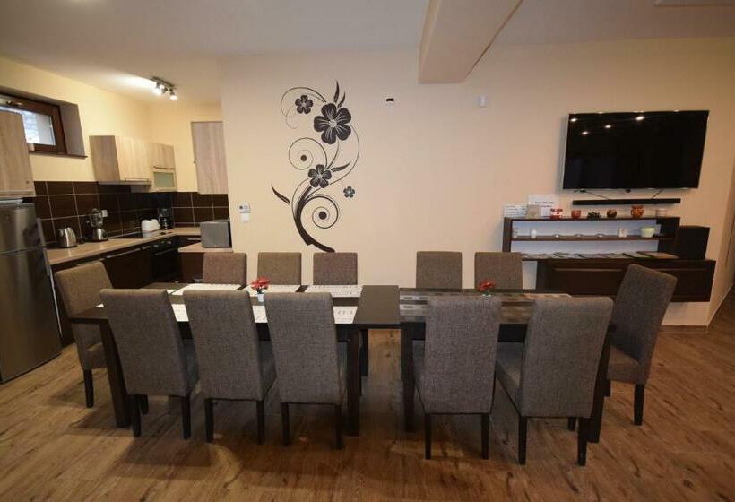 Пансион Bakonyi Mesekastély