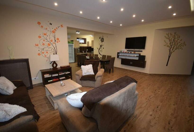 Пансион Bakonyi Mesekastély