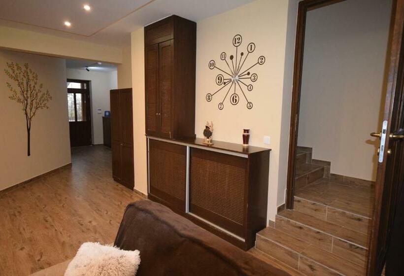 Пансион Bakonyi Mesekastély