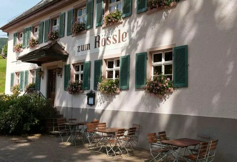 ユースホステル Gasthaus Zum Rössle