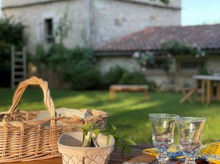 Aamiaismajoitus (B&B) Domaine De Labarthe Maison D'hotes