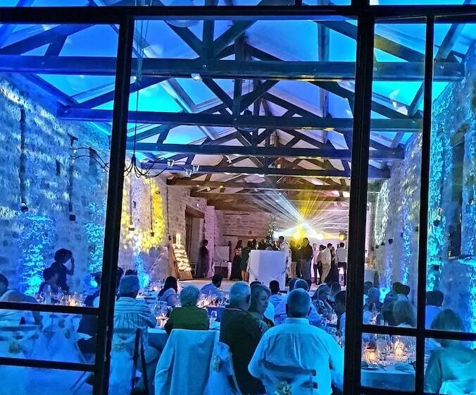 Aamiaismajoitus (B&B) Domaine De Labarthe Maison D'hotes