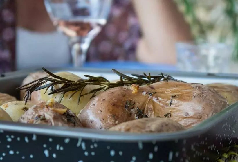 Aamiaismajoitus (B&B) La Bouchère 33