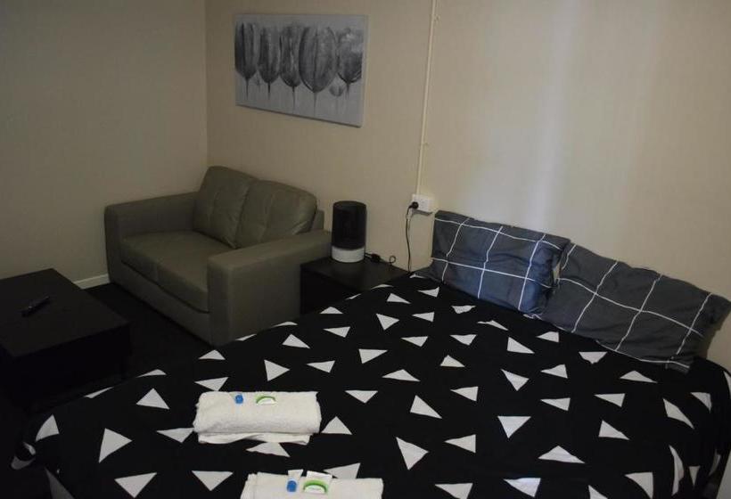 Grand Hotel Mount Morgan