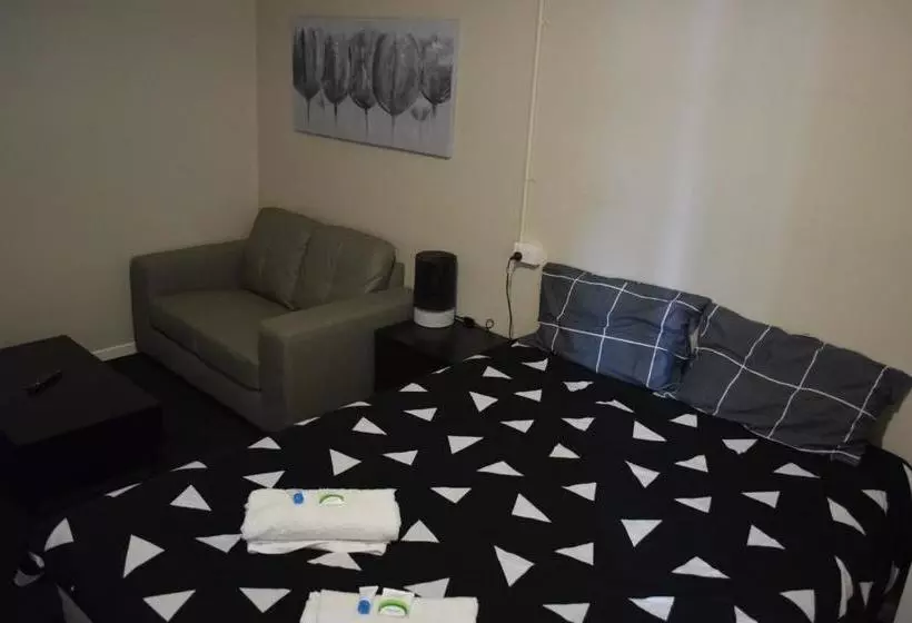 Grand Hotel Mount Morgan