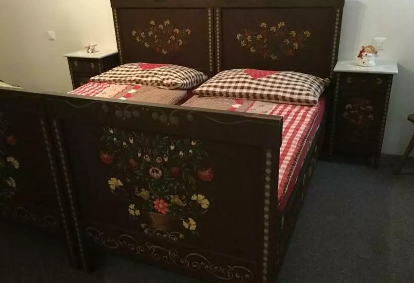 هتل Haflingerhof Frühboden