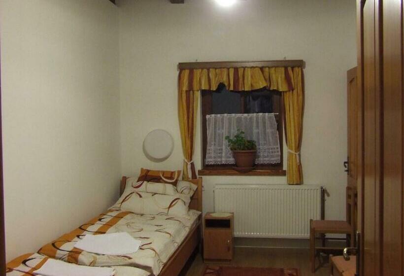 פנסיון öreg Somfa Vendégház