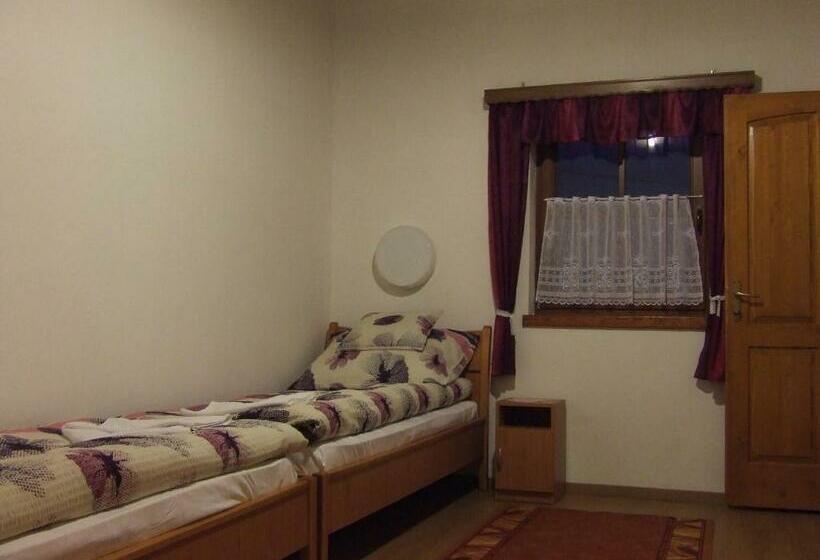 פנסיון öreg Somfa Vendégház