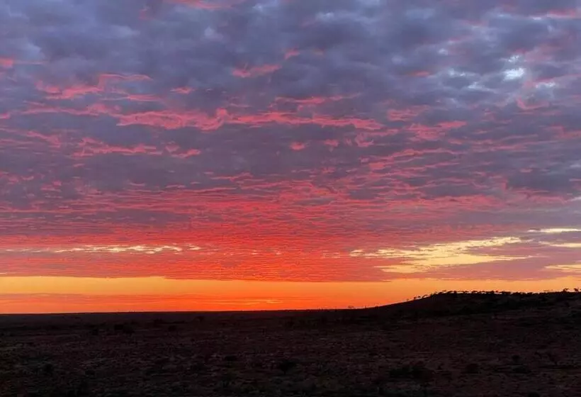 White Cliffs Underground Motel