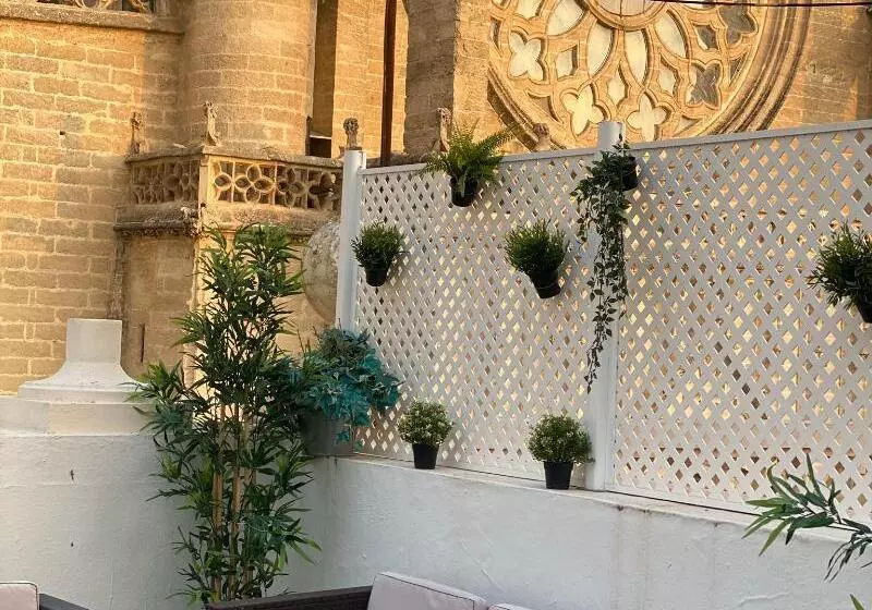 مسافرخانه Catedral Boutique